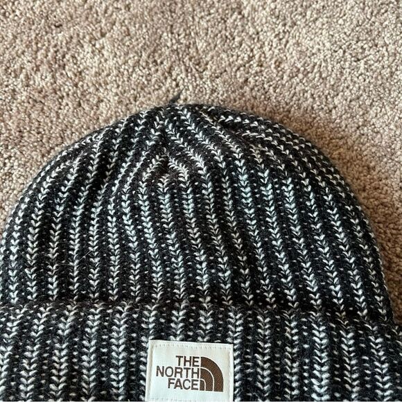 The North Face Women’s Knit Beanie - Picture 5 of 5